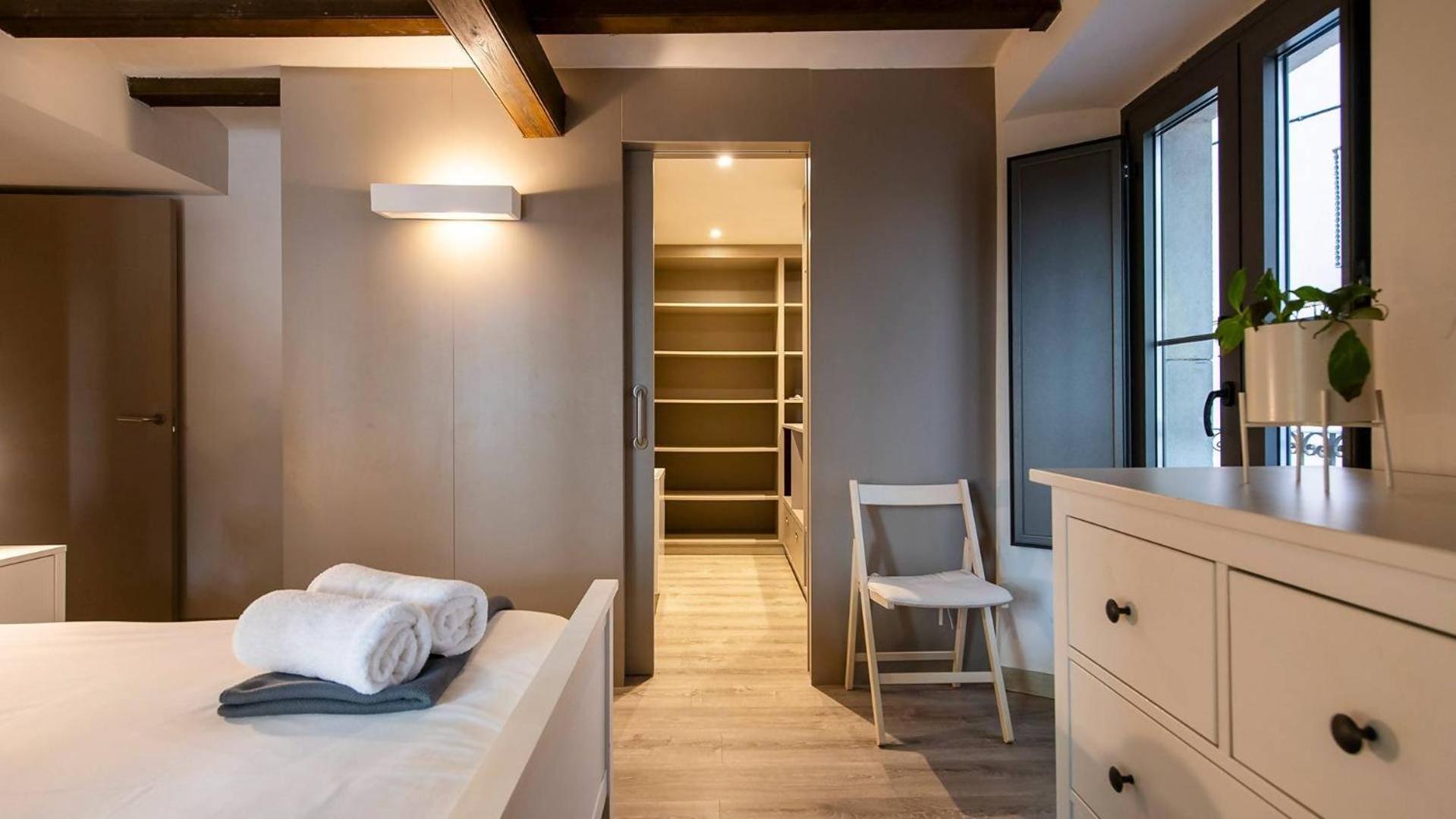 Old Town Duplex With Character Apartman Girona Kültér fotó