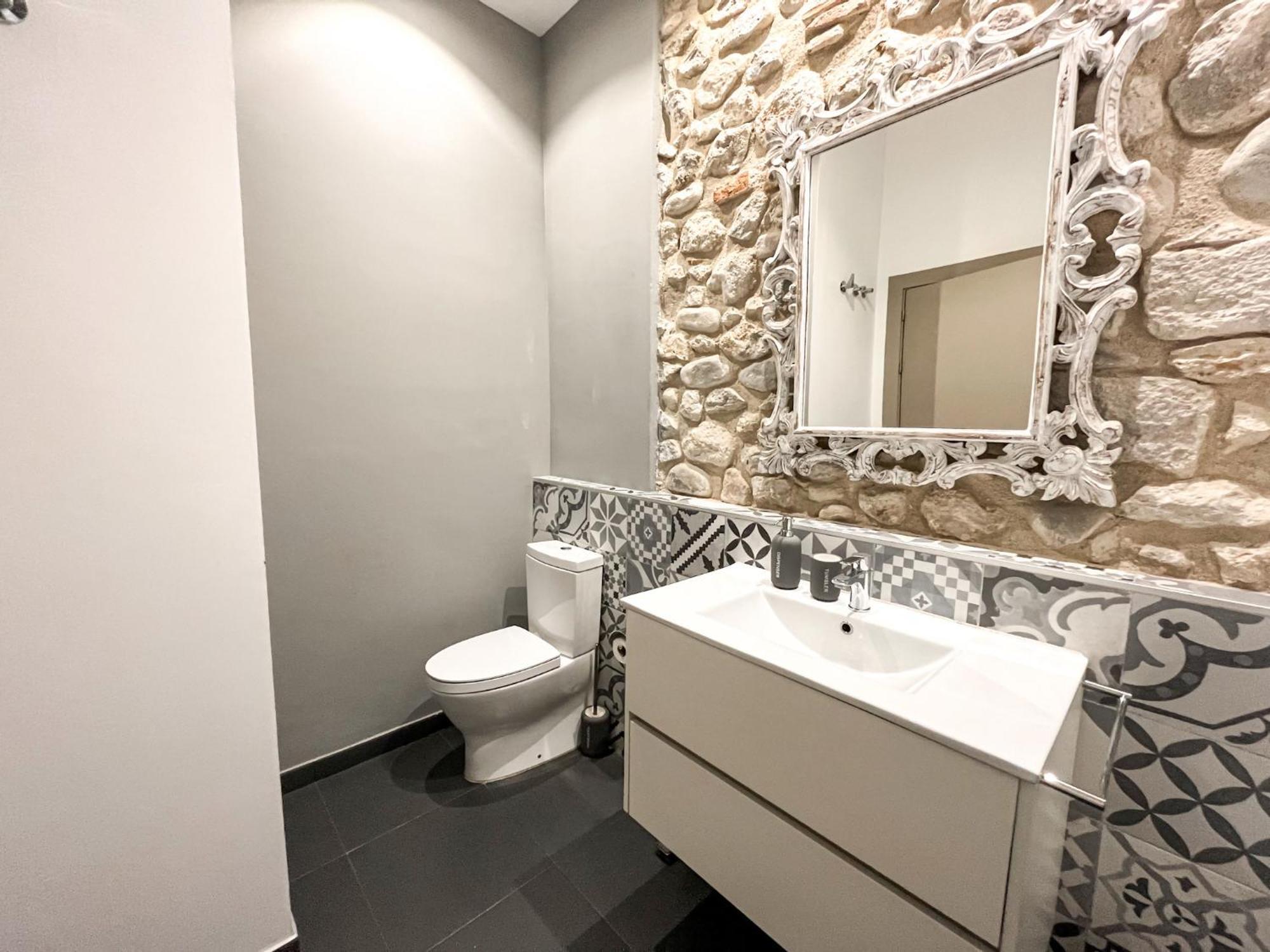 Old Town Duplex With Character Apartman Girona Kültér fotó